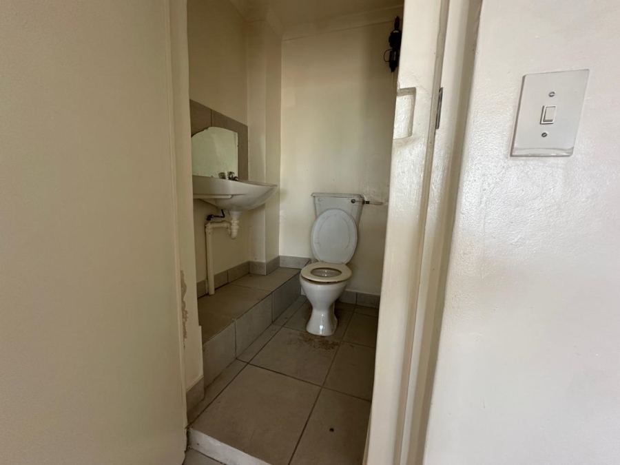 To Let commercial Property for Rent in Eersterivier Western Cape